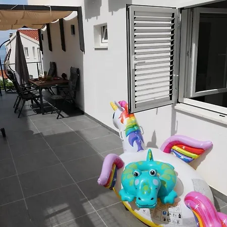 Maris, Self Check In Lägenhet Drasnice